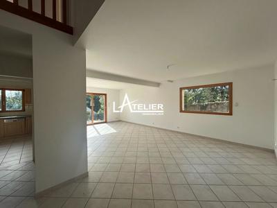 Maison de bourg - 131 m² - 5 pièces