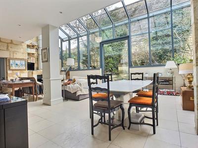 Maison - 213 m² - 6 pièces