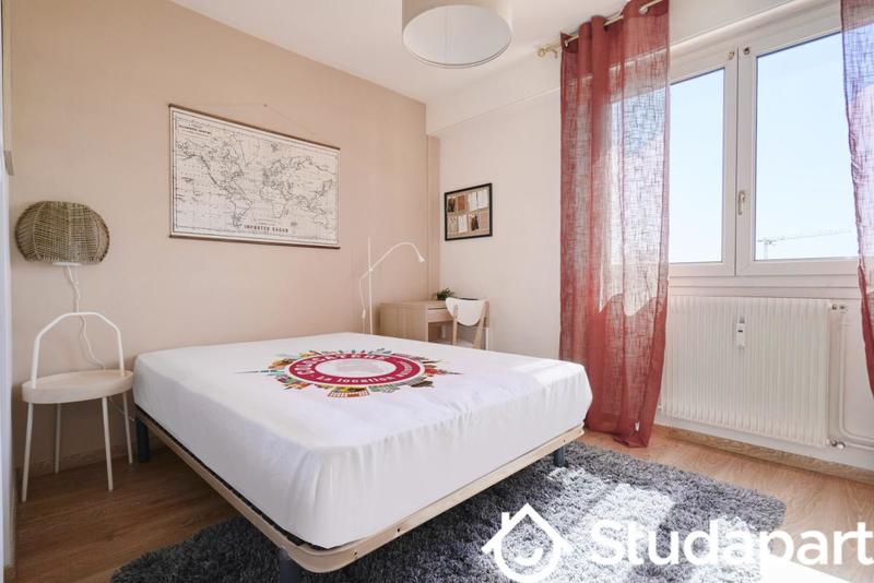 Chambre - 10 m² - 1 pièce