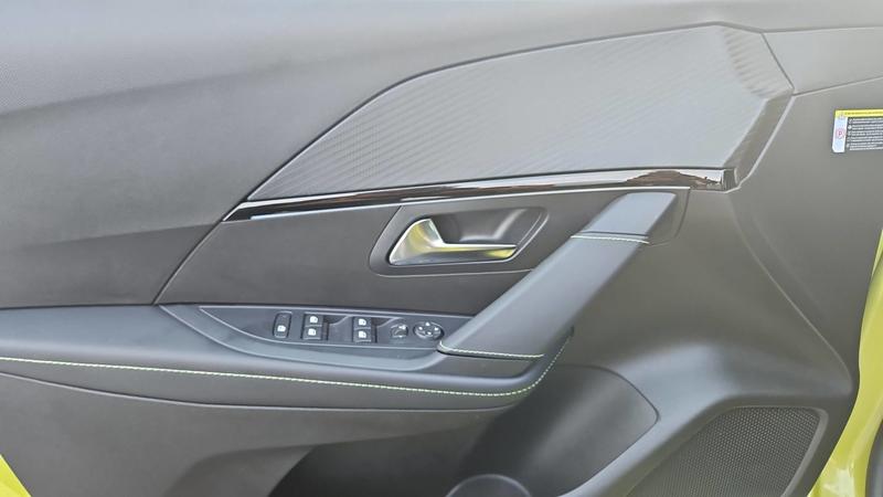 Peugeot 208 156 51 kWh Gt