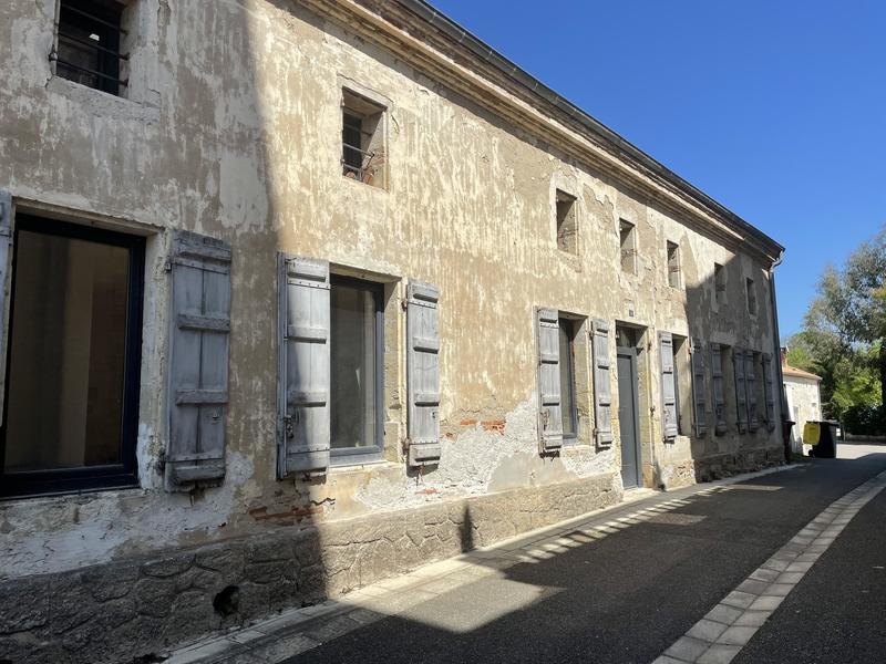 Maison - 300 m² - 5 pièces