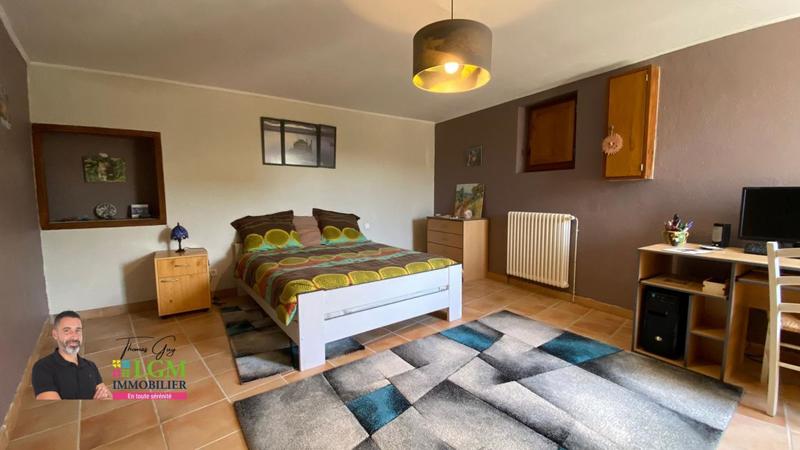 Maison de village - 130 m² - 4 pièces