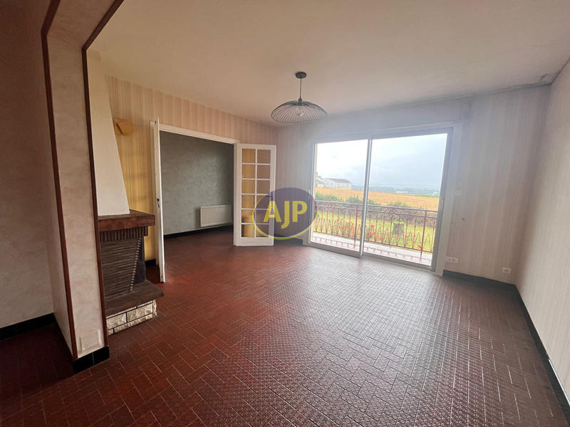 Maison - 95 m² - 4 pièces