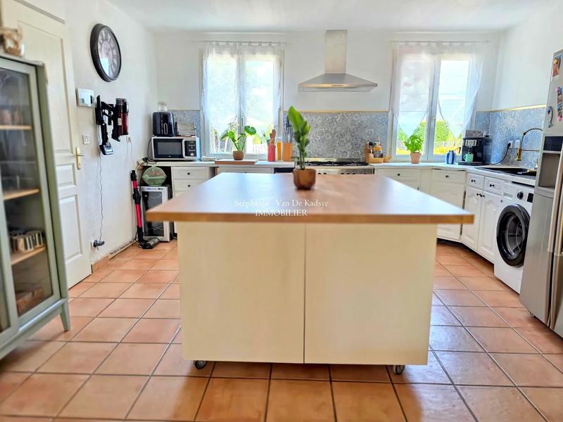 Villa - 100 m² - 5 pièces