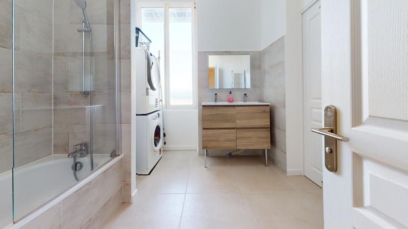 Appartement - 132 m² - 4 pièces