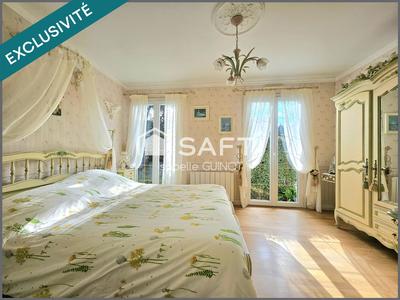 Maison - 141 m² - 7 pièces