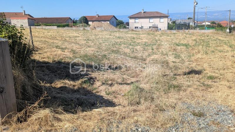 Terrain constructible - 561 m²