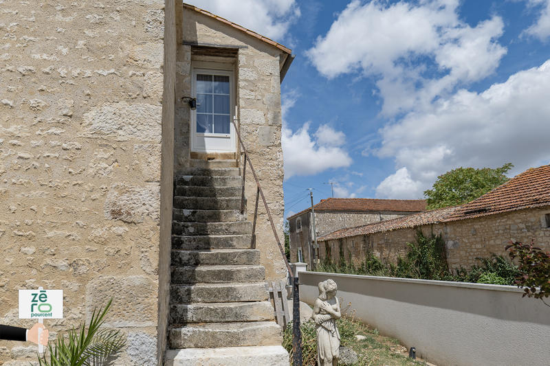 Maison - 215 m² - 7 pièces