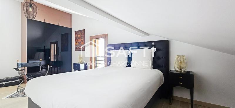 Appartement - 130 m² - 4 pièces