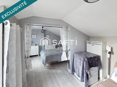 Maison - 99 m² - 5 pièces