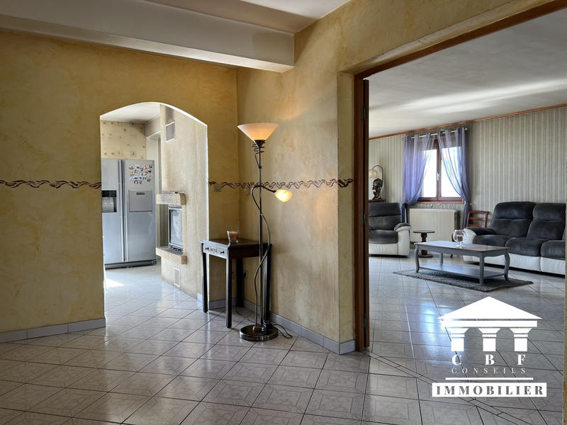 Maison - 183 m² - 7 pièces