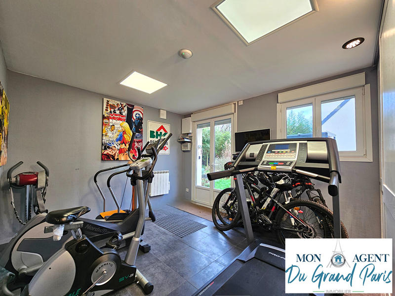 Maison - 192 m² - 8 pièces