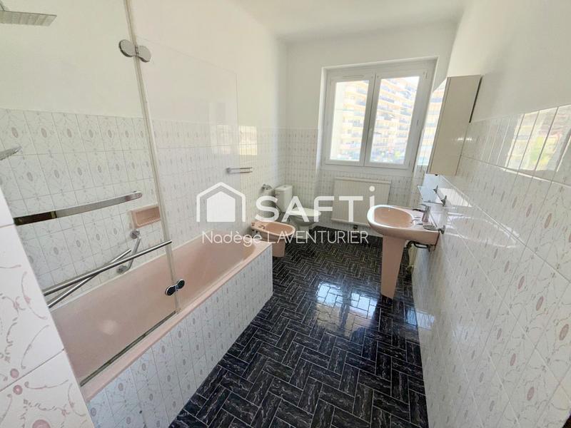 Appartement - 83 m² - 3 pièces