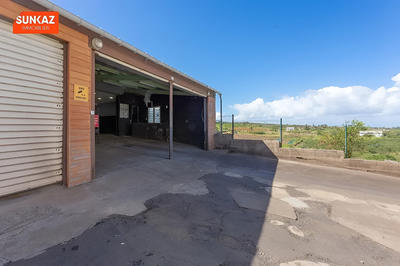 Local d'activités - 120 m² - 1 pièce