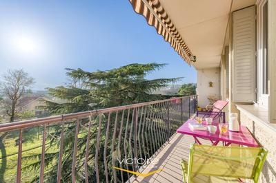 Appartement - 83 m² - 4 pièces