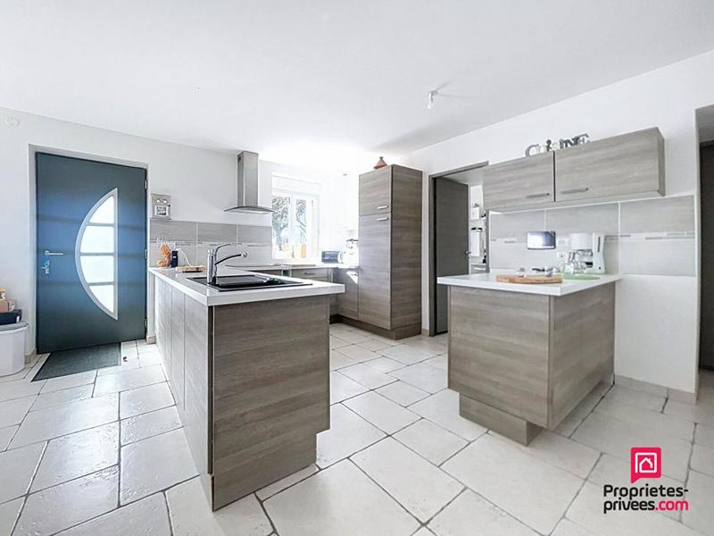 Maison - 185 m² - 7 pièces