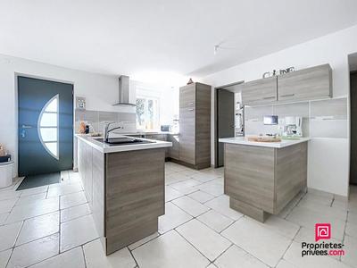 Maison - 185 m² - 7 pièces