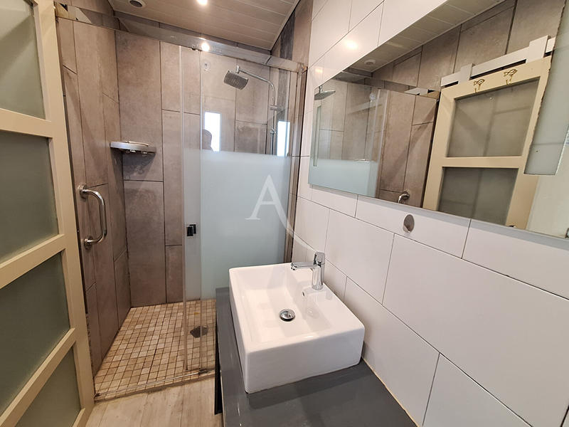 Maison - 121 m² - 4 pièces