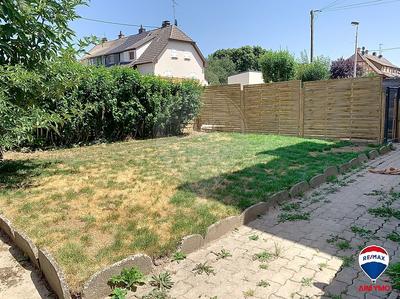 Maison - 93 m² - 5 pièces