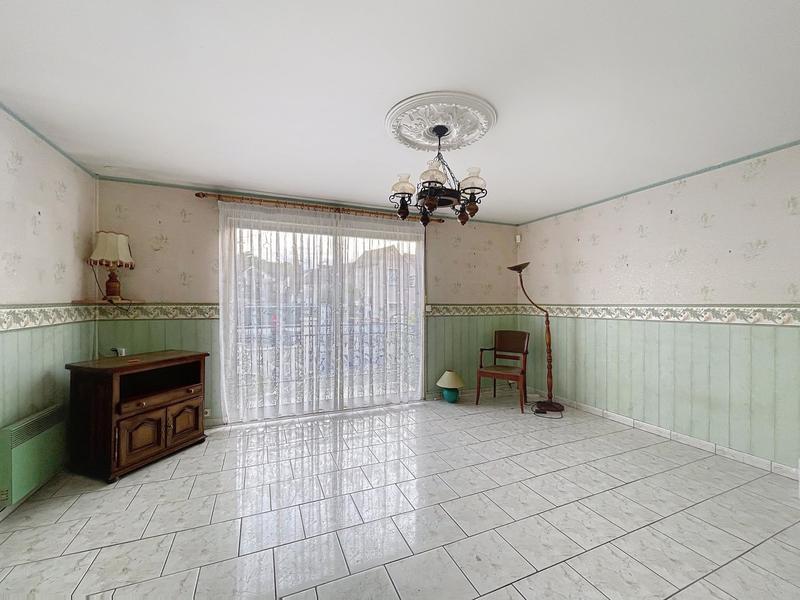 Maison - 96 m² - 5 pièces