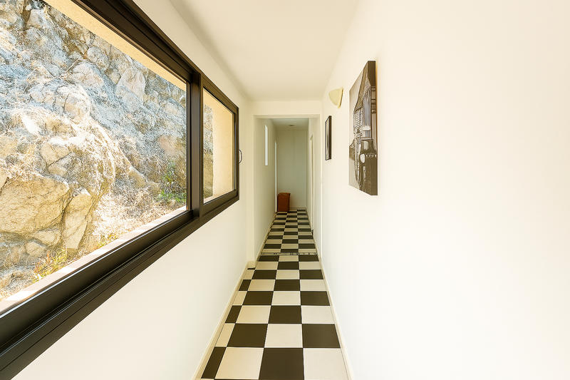 Villa - 211 m² - 8 pièces