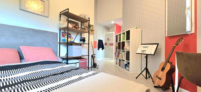 Maison - 200 m² - 5 pièces