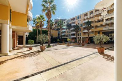 Appartement - 182 m² - 4 pièces