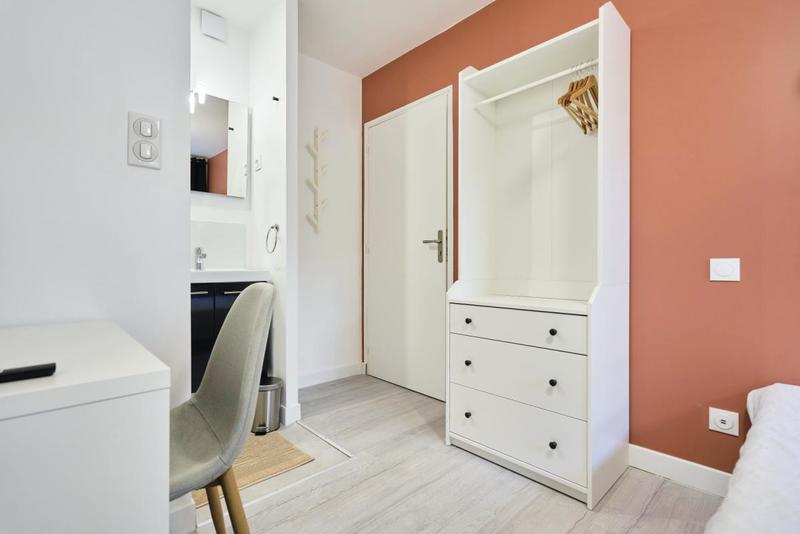 Appartement - 75 m² - 5 pièces