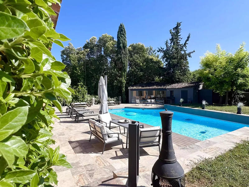 Maison - 203 m² - 5 pièces