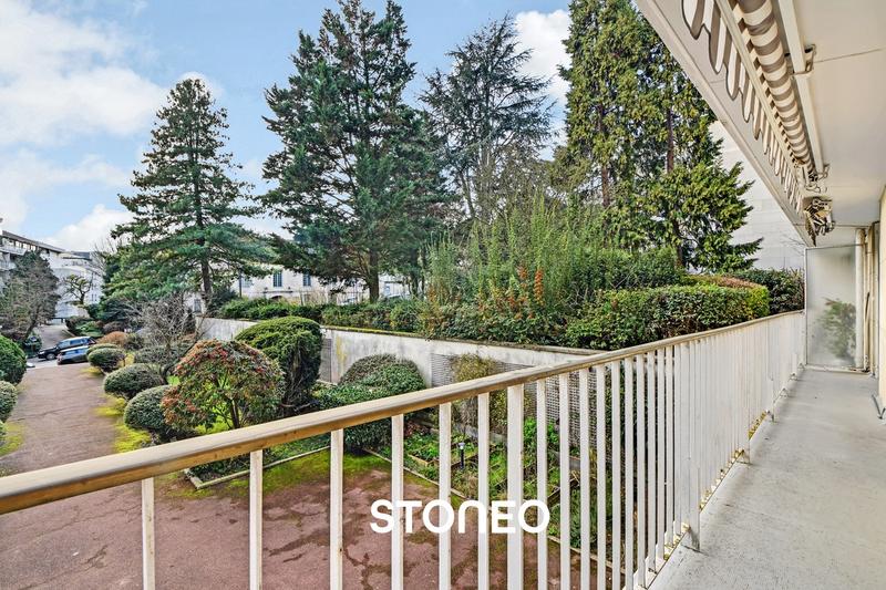 Appartement ancien - 104 m² - 5 pièces