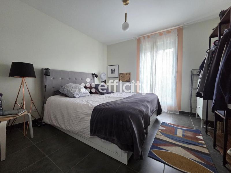 Appartement - 82 m² - 4 pièces