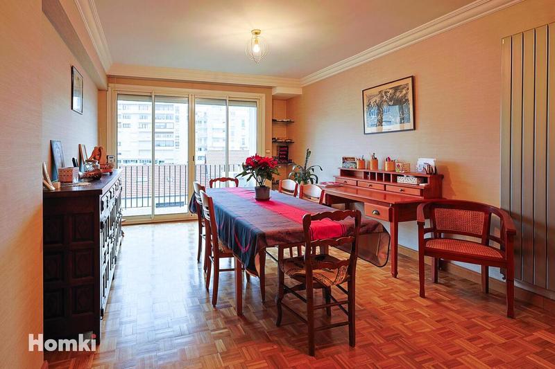 Appartement - 155 m² - 6 pièces