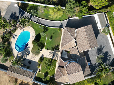 Maison - 334 m² - 8 pièces