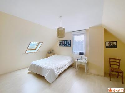 Maison - 93 m² - 6 pièces