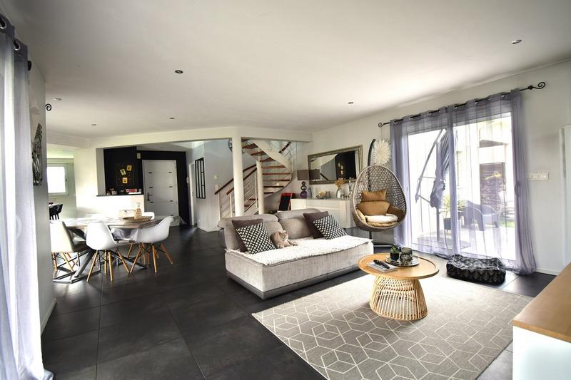 Maison - 145 m² - 5 pièces