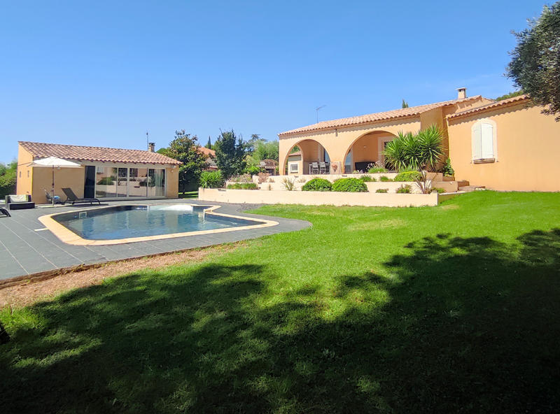 Maison - 130 m² - 4 pièces