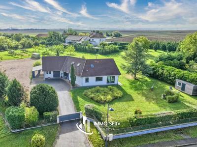 Maison - 245 m² - 9 pièces