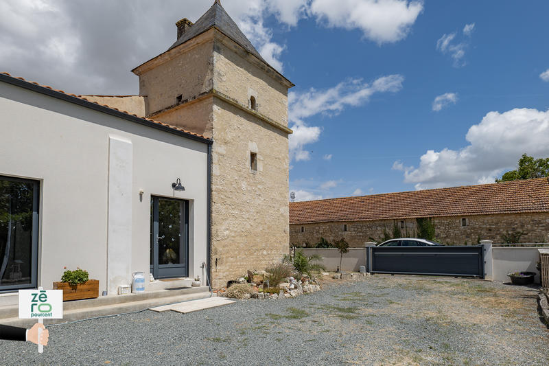 Maison - 215 m² - 7 pièces