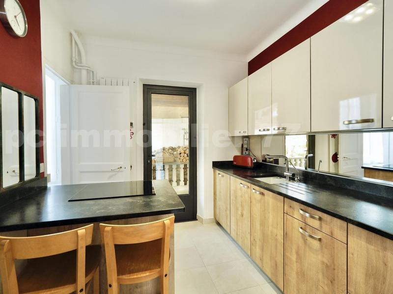 Maison en pierre - 134 m² - 6 pièces