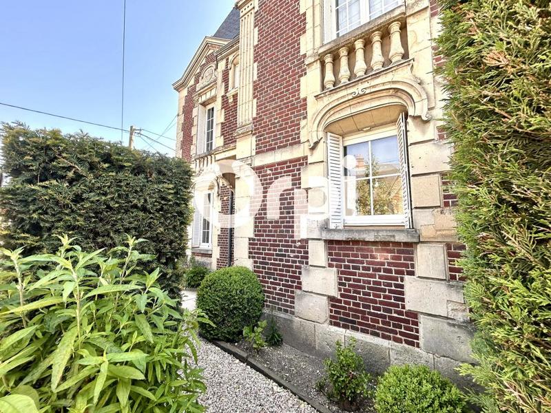 Maison - 175 m² - 9 pièces