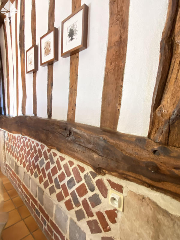 Maison - 272 m² - 10 pièces