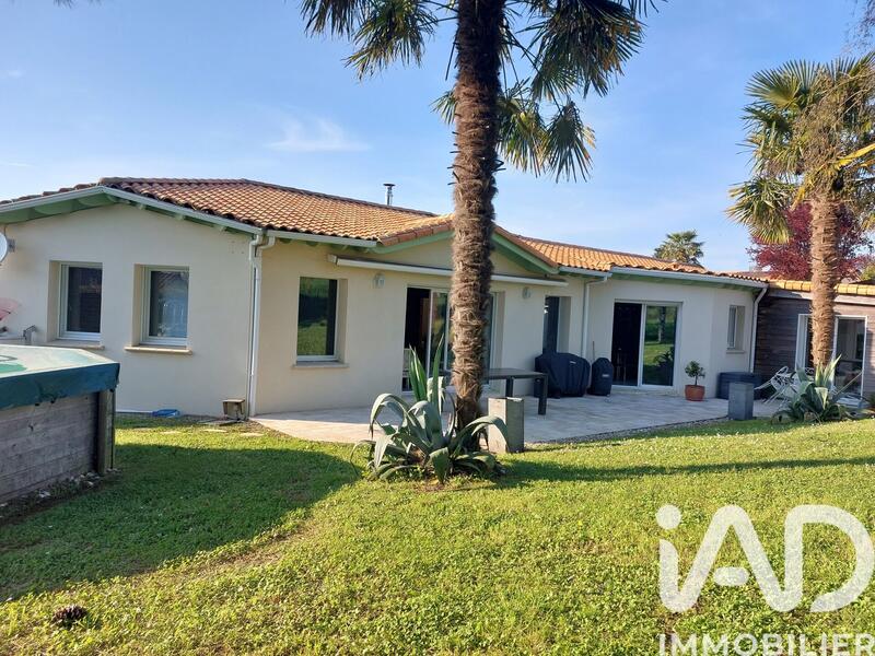 Maison - 139 m² - 7 pièces