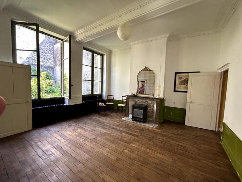 Maison - 180 m² - 6 pièces