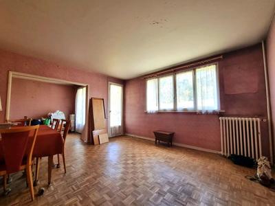Appartement - 81 m² - 5 pièces
