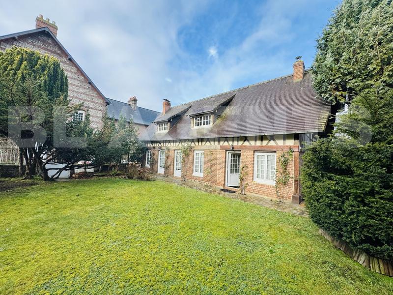 Maison - 200 m² - 7 pièces