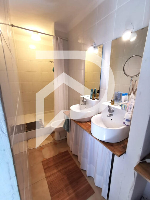 Maison - 231 m² - 11 pièces