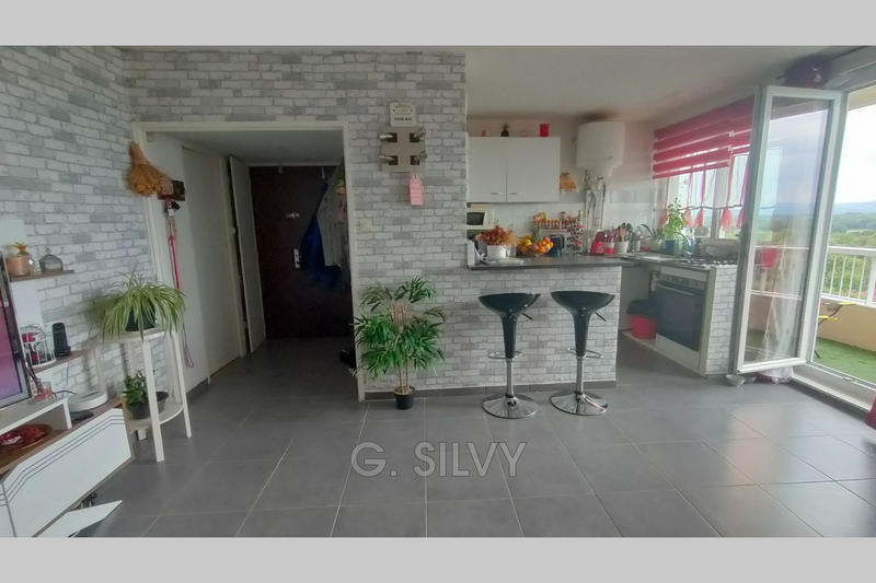 Appartement - 72 m² - 4 pièces