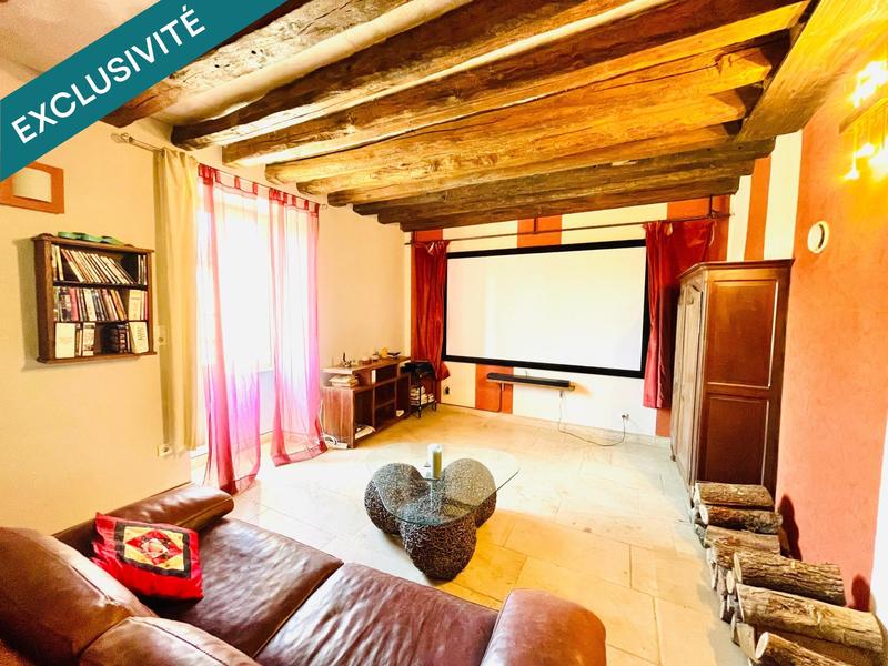 Maison - 215 m² - 8 pièces