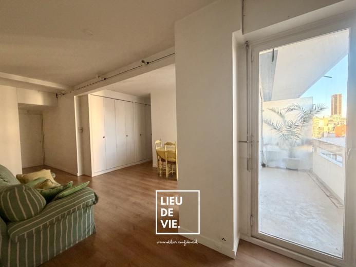 Appartement ancien - 42 m² - 1 pièce