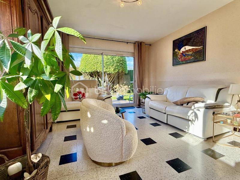 Pavillon - 150 m² - 5 pièces